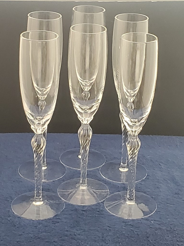 Set of 5 Lenox Crystal Aria Champagne Flutes