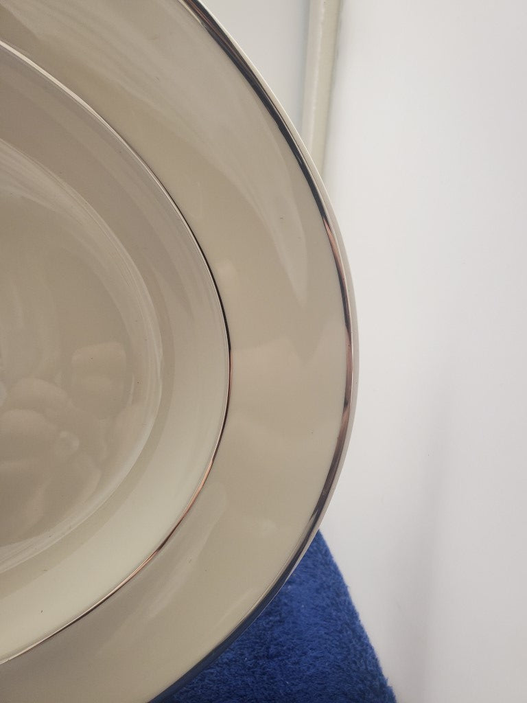 Royal Doulton Carolyn 13" Oval Serving Platter LK