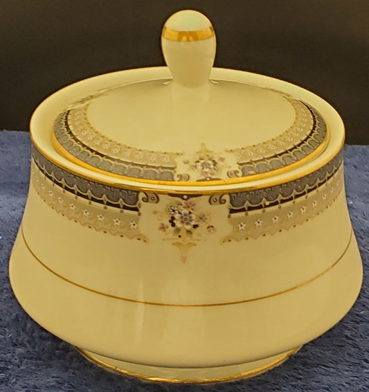 Mikasa Tropez Sugar Bowl with Lid LK