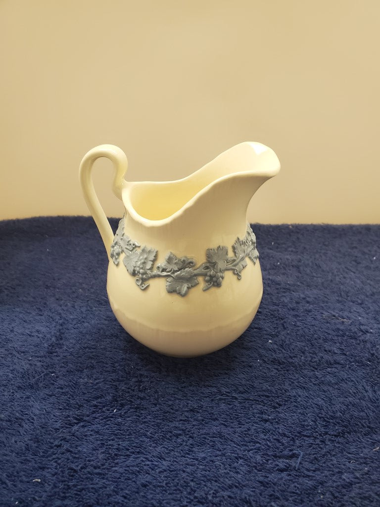 Wedgwood Lavender On Cream Color Creamer (Jug)