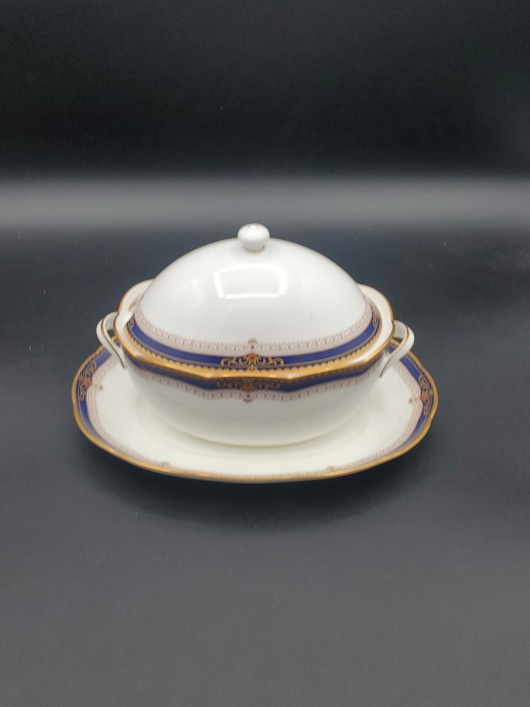 Noritake Lady Eve Gravy Boat & Underplate