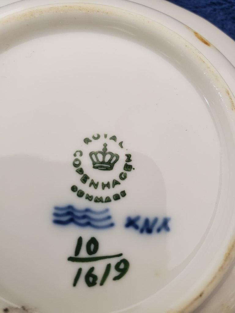 Set of 4 Royal Copenhagen Blue Flowers Curved Fruit Dessert (Sauce) Bowls (1619)