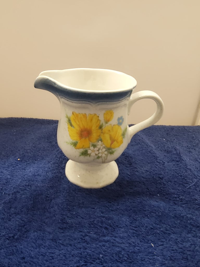 Mikasa Country Club Creamer