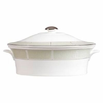 Wedgwood Shagreen Jade Covered Vegetable 1.5 Qts