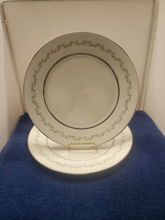 Set of 2 Oxford Holyoke Dinner Plates