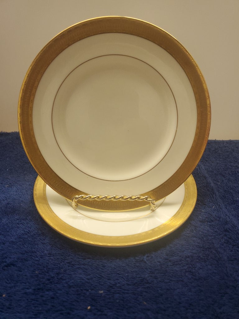 Set of 2 Royal Worcester Durham Bread & Butter Plates LK