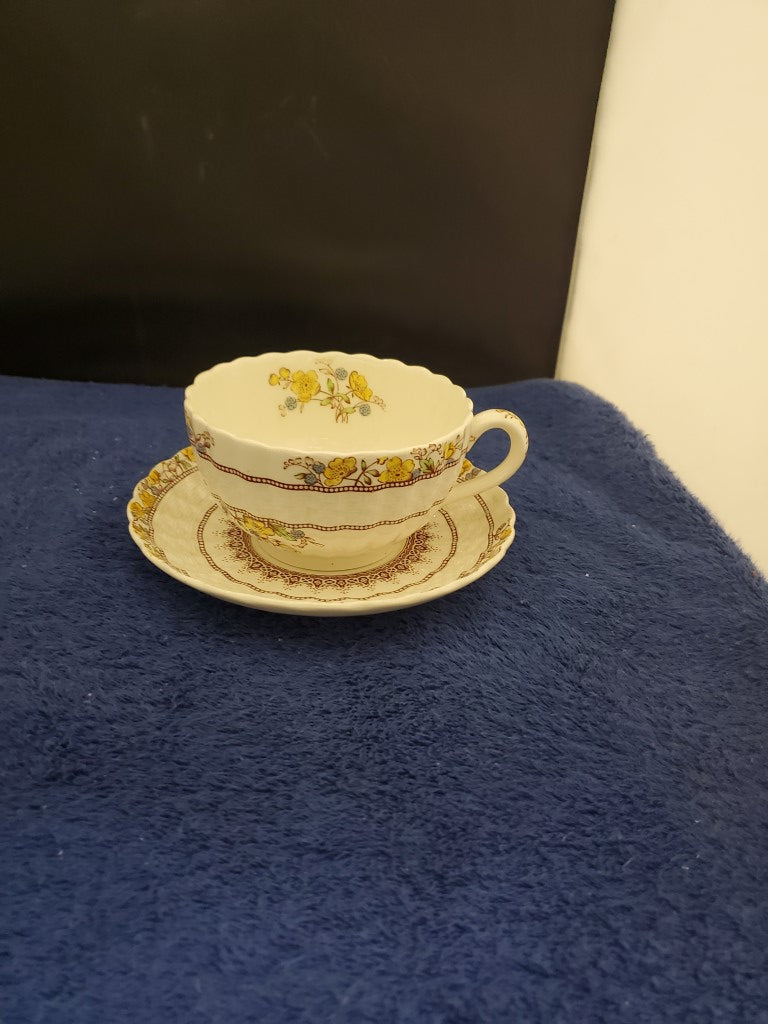 Spode Buttercup Set of 7 Cup & Saucer Sets