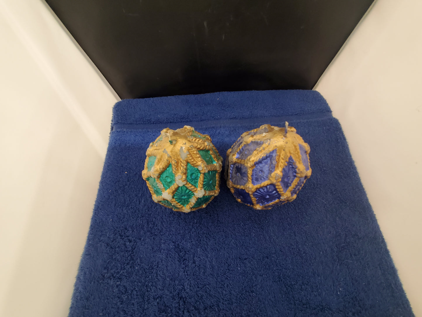 Set of 2 Two's Company Vintage Style Egg Candles