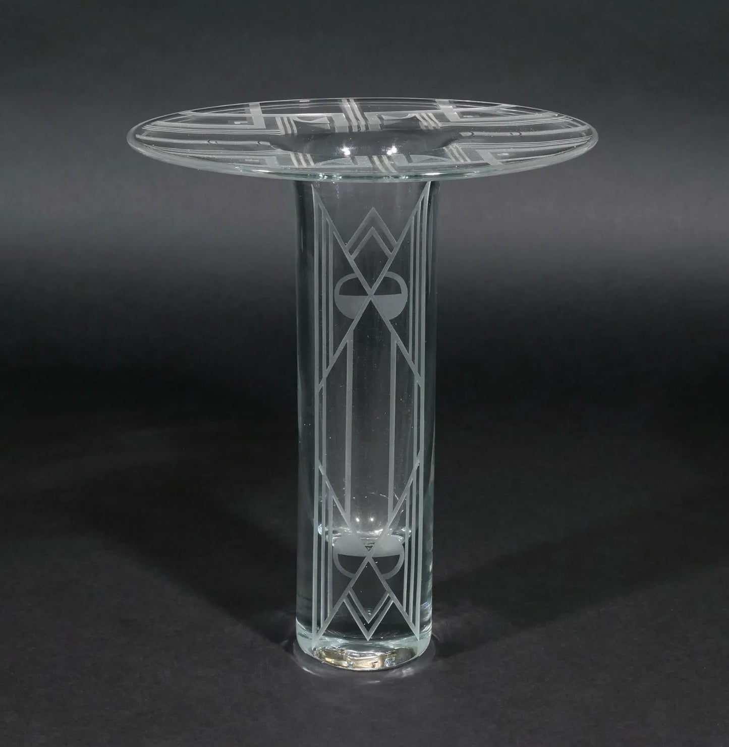 Stunning Signed Suzanne Art Deco Etched Glass Vase