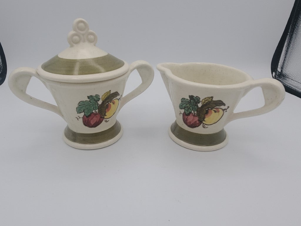 Metlox - Poppytrail - Vernon Provincial Fruit Green Creamer & Sugar Bowl with Lid LK