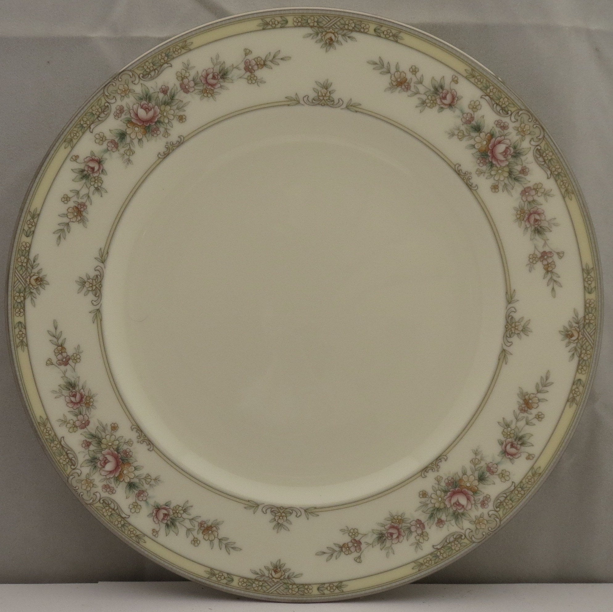 Set of 4 Noritake Shenandoah Salad Plates –