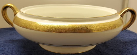 Minton Buckingham Handled Vegetable Bowl No Cover LK
