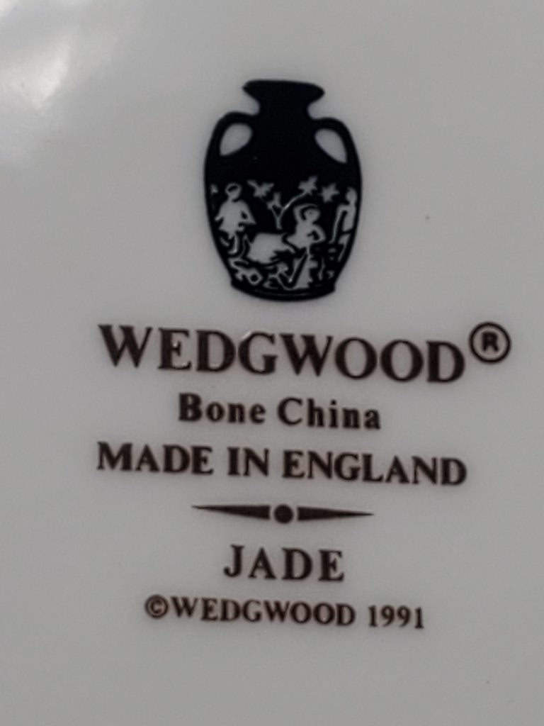 Wedgwood Jade Lot of 8 Pieces - Dinner Salad Bread Cup Saucer LK
