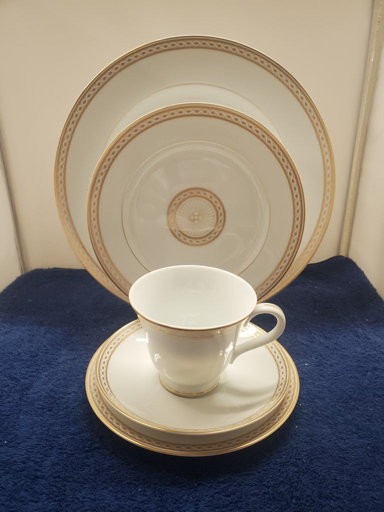 Wedgwood Granville 5 Piece Place Setting LK