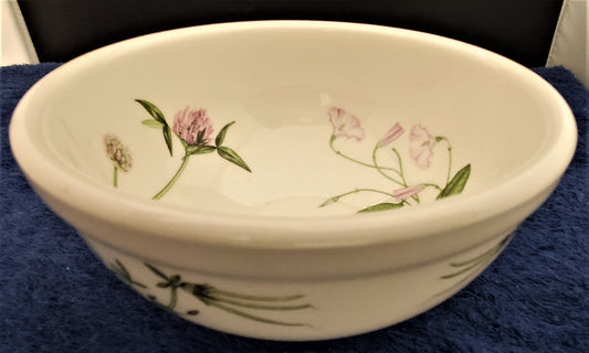 Portmeirion Queen's Hidden Garden Fruit Bowl (Bindweed/Clover)