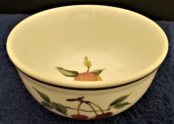 Royal Worcester Evesham Gold Open Bowl
