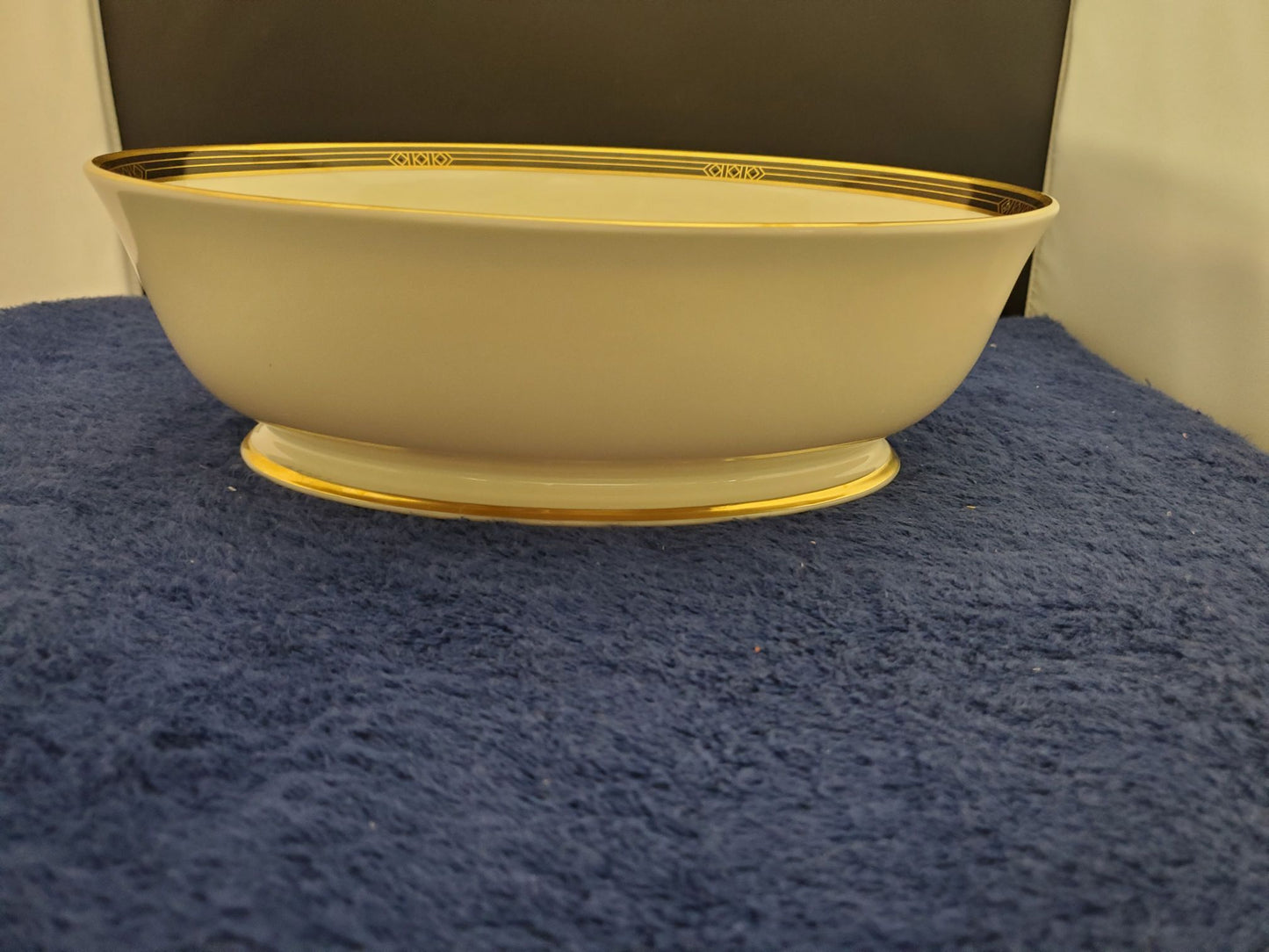 Lenox Langdon Gate 9" Oval Vegetable Bowl
