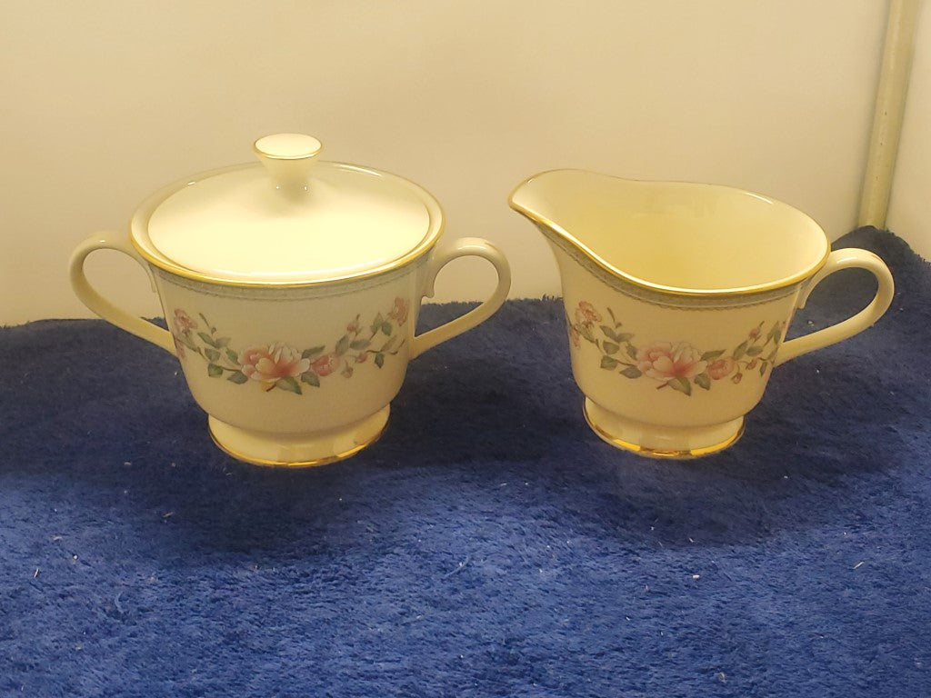Lenox Serenade Creamer & Sugar Bowl with Lid LK