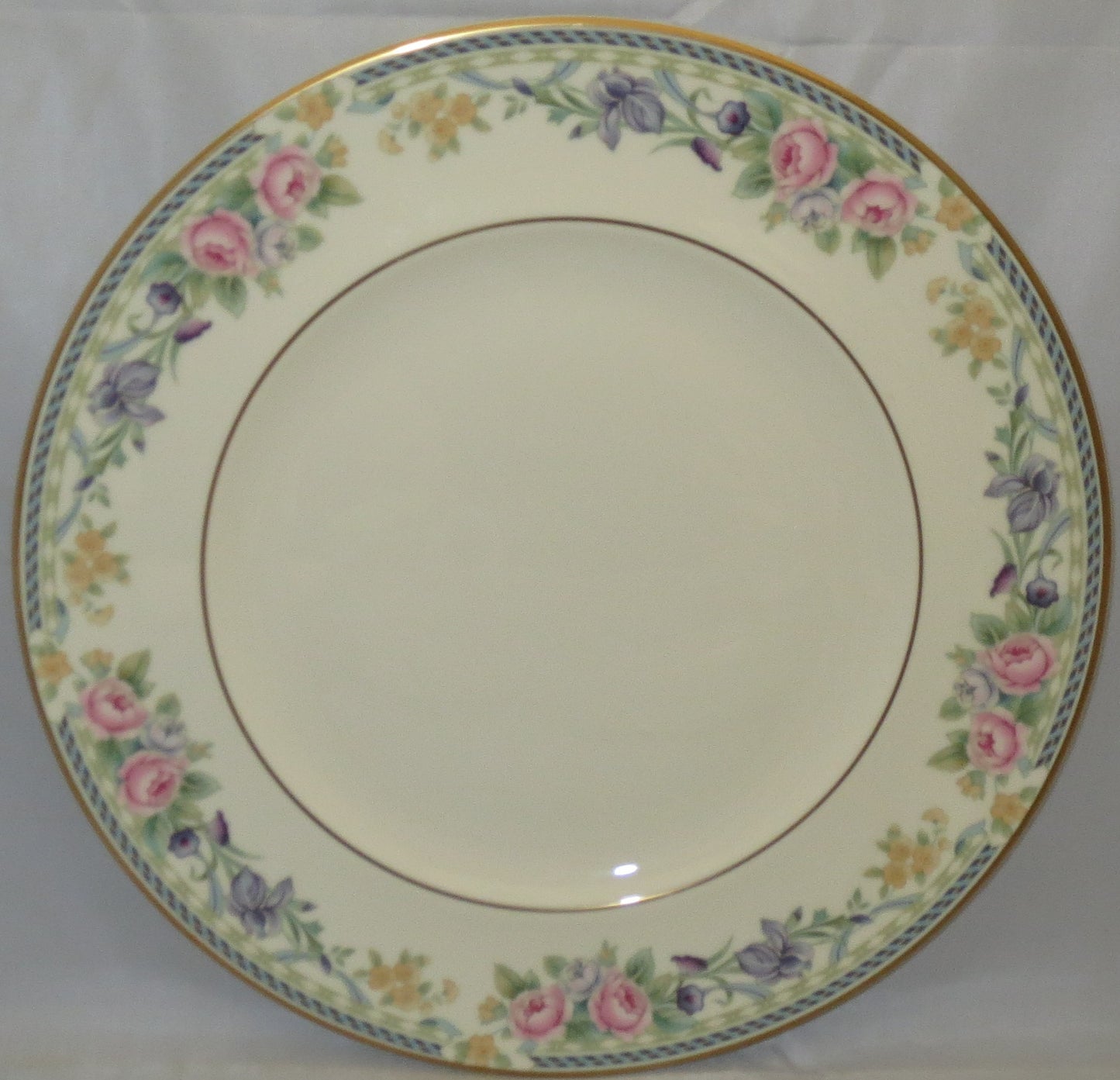 Set of 4 Royal Doulton Eleanor Salad Plates