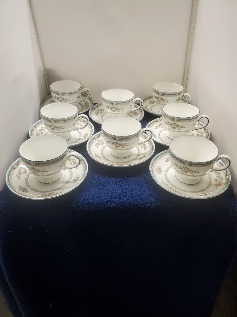Set of 8 Wedgwood Hampshire Cup & Saucer Sets LK