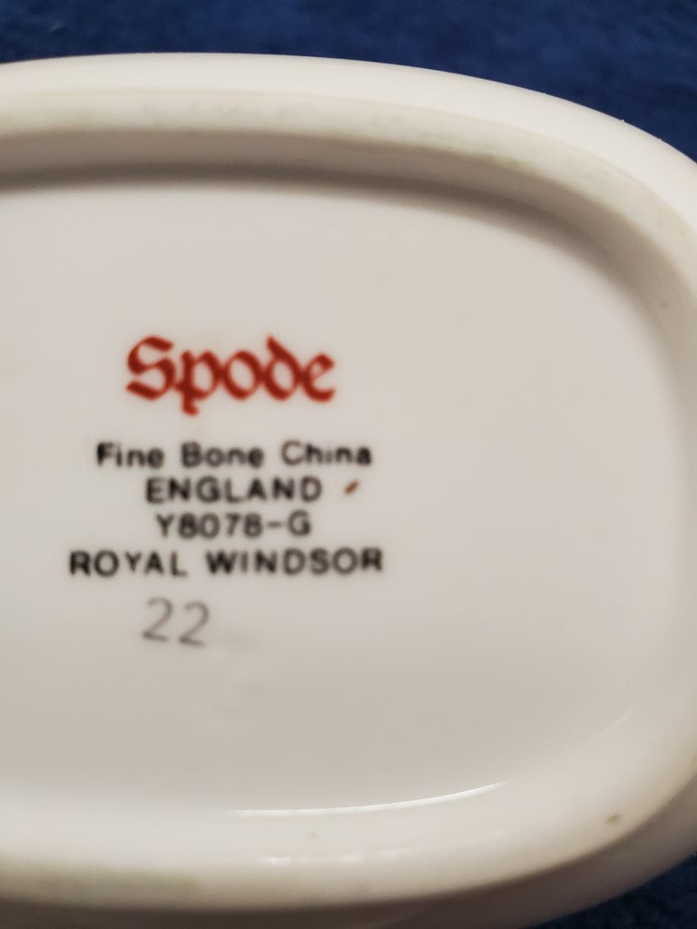 Spode Royal WIndsor Creamer LK
