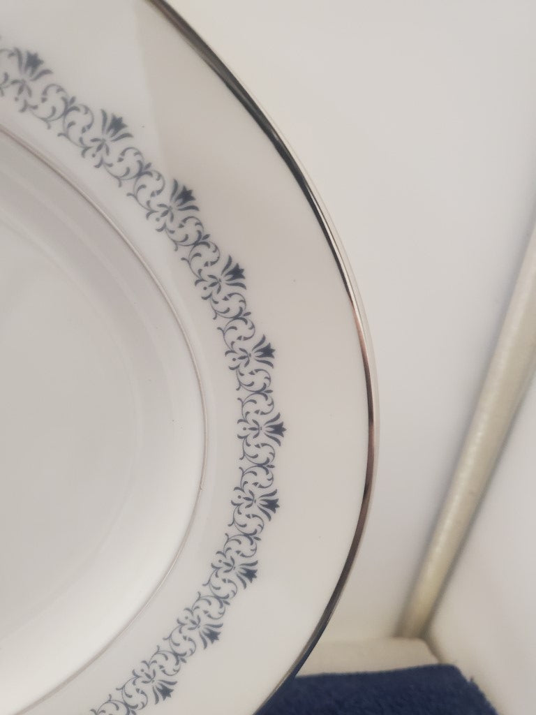 Noritake Geri 13" Oval Serving Platter LK