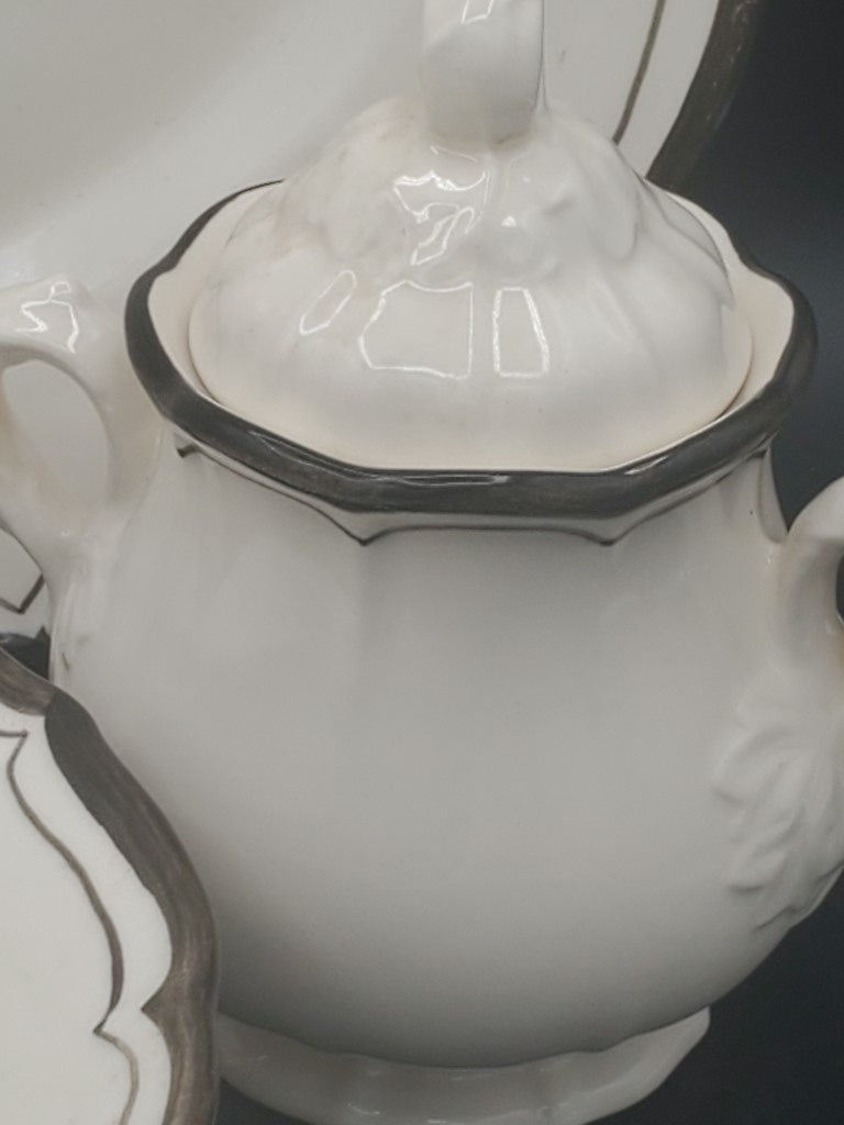 Metlox Poppytrail Vernon La Mancha Hostess Set LK