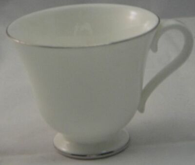 Wedgwood Signet Platinum Victoria Shape Footed Cup (Imperfect)