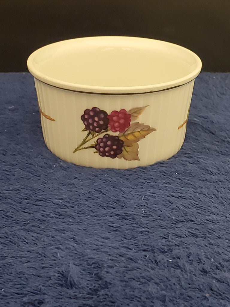 Set of 5 Royal Worcester Evesham Gold Ramekins
