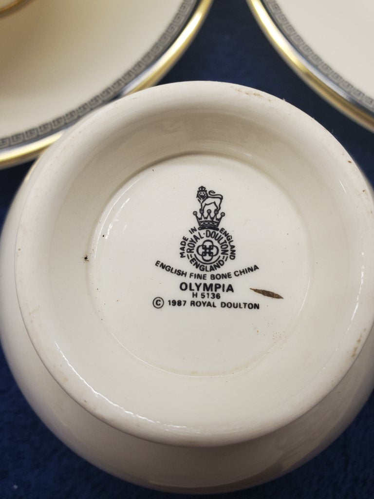 Set of 4 Royal Doulton Olympia Cup & Saucer Sets