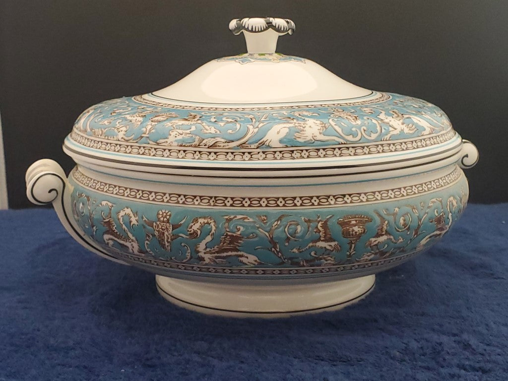 Wedgwood Florentine Turquoise (W2714) Covered Vegetable Bowl