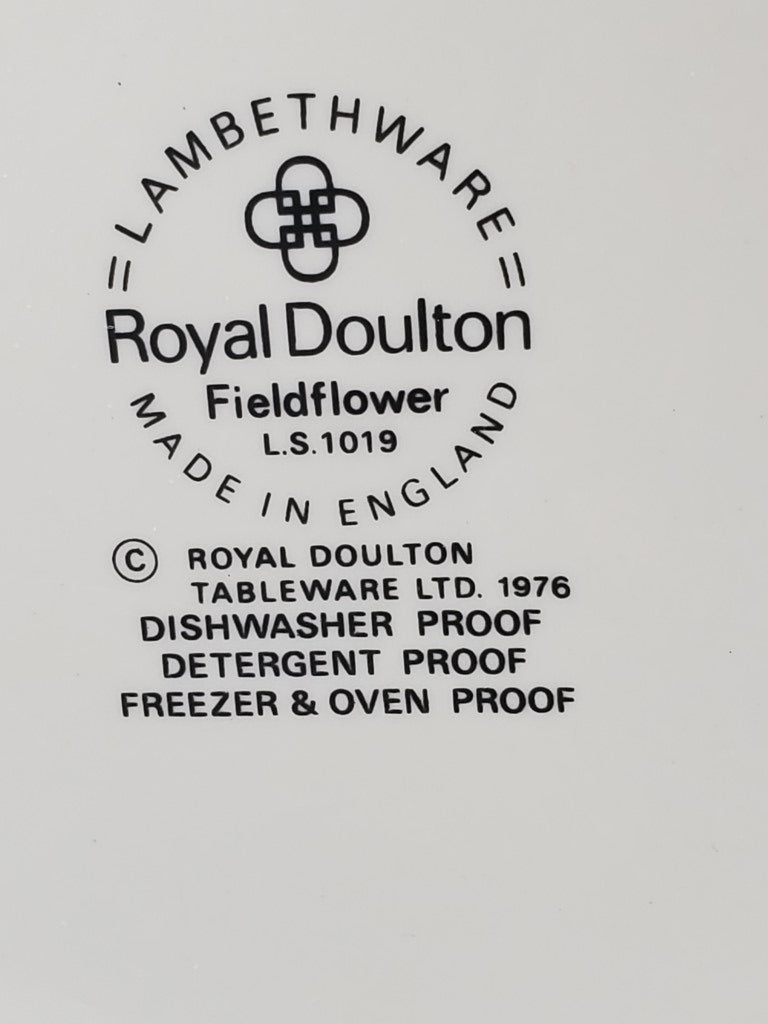 Set of 4 Royal Doulton Fieldflower Dinner Plates LK