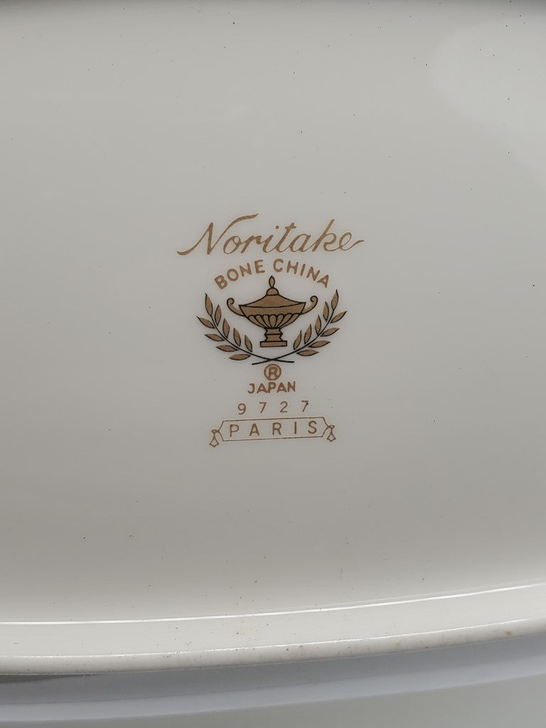Noritake Paris 10" Oval Vegetable Bowl LK