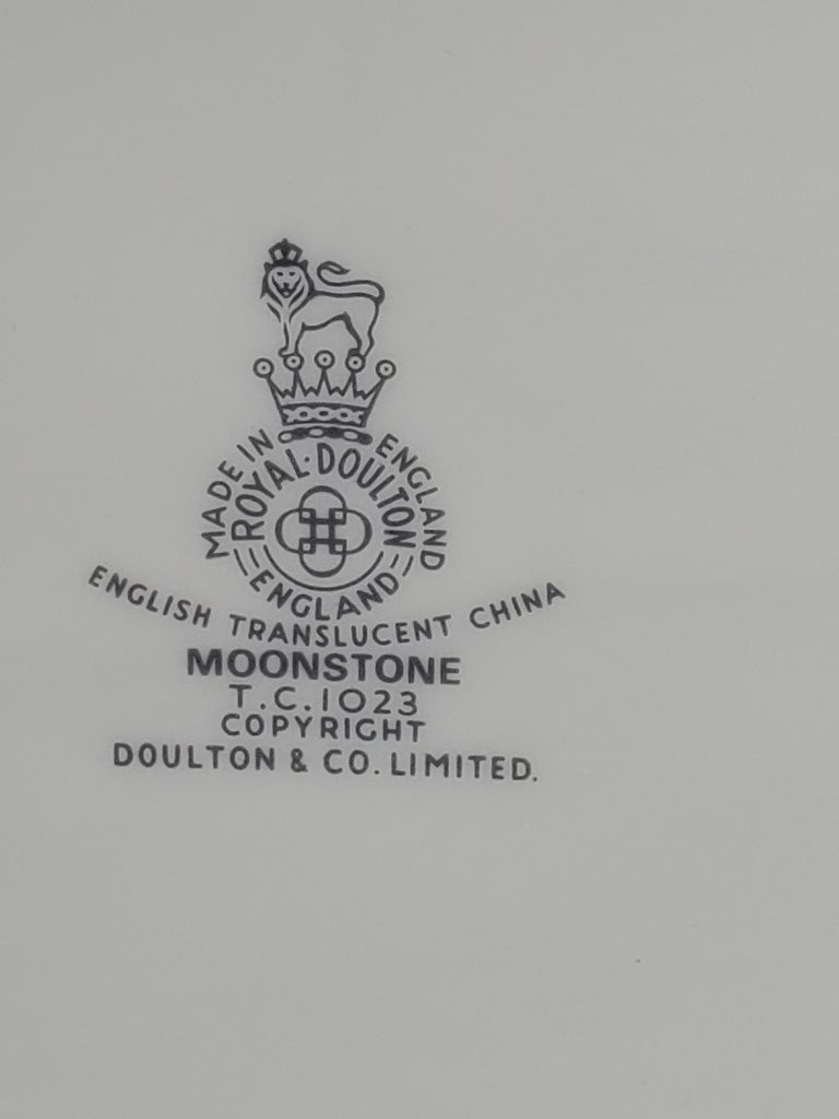 Royal Doulton Moonstone 13" Oval Serving Platter LK