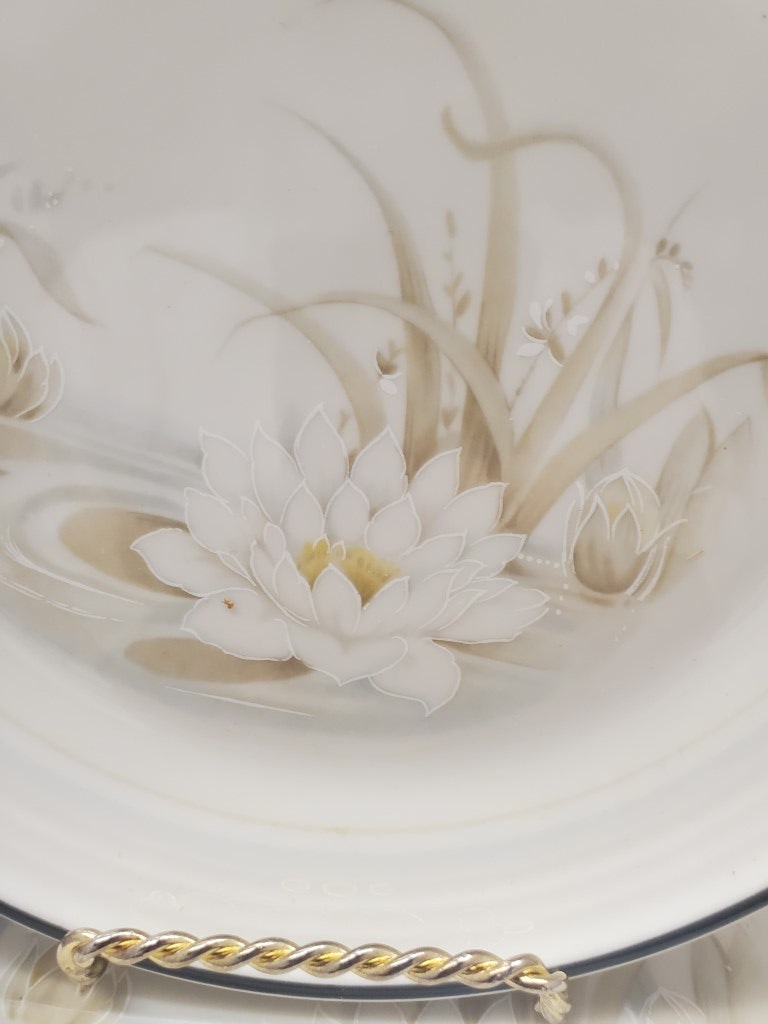 Set of 7 Royal Doulton Hampstead Salad Plates LK