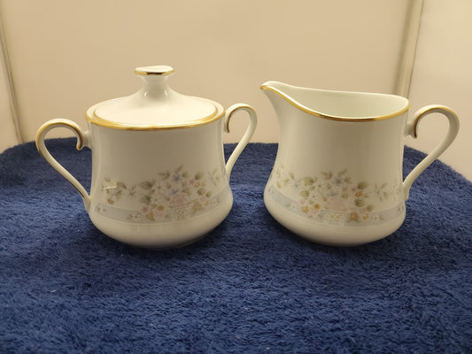 Lenox Daisy Basket Creamer and Sugar Bowl with Lid