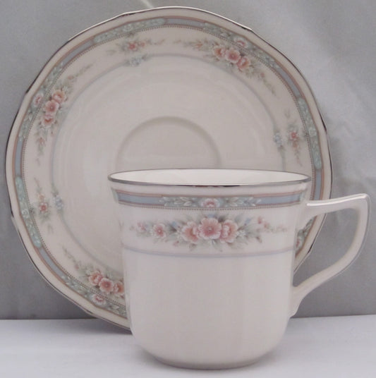 Set of 4 Noritake Rothschild Flat Cup & Saucer Sets
