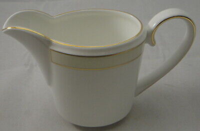 Vera Wang Champagne Duchesse Creamer