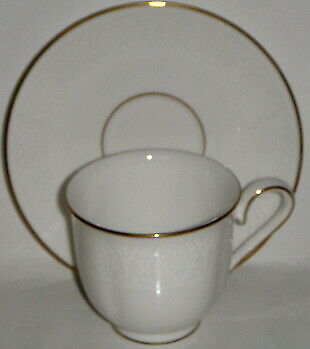 Set of 4 Lenox Hannah Gold Footed Cup & Saucer Sets