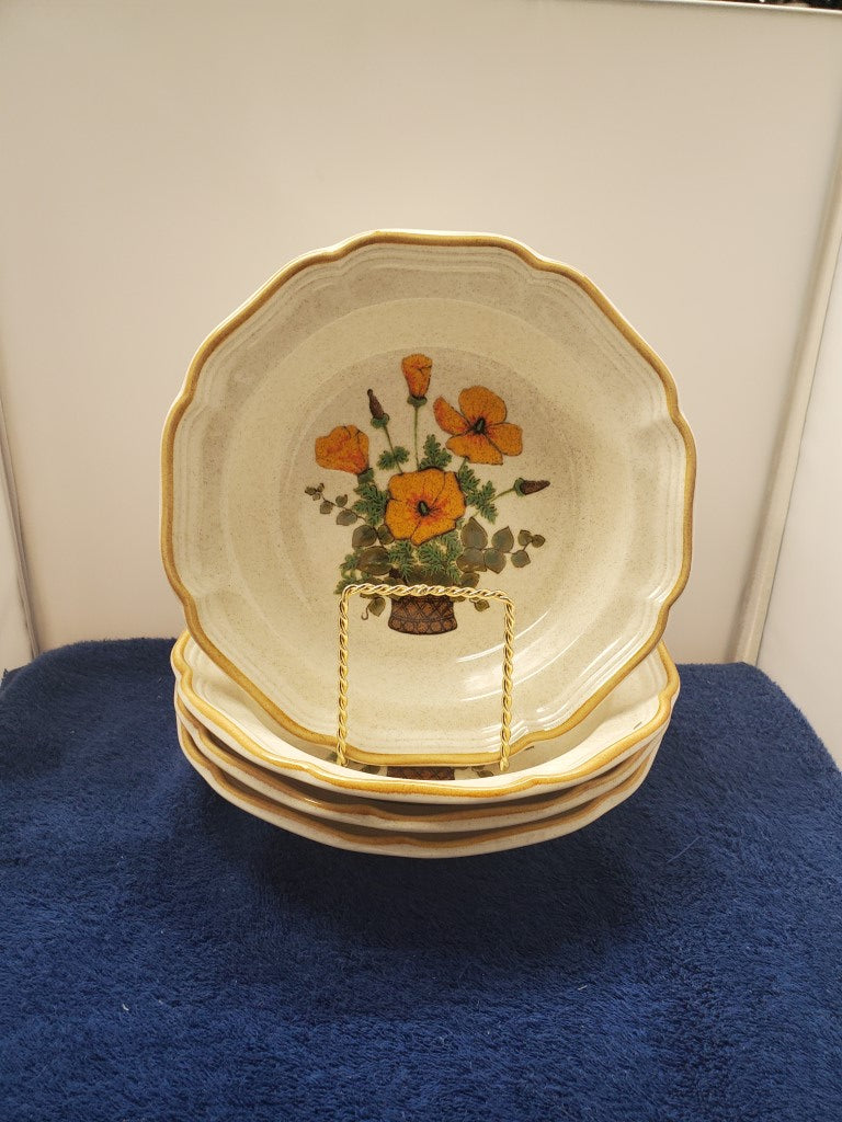 Set of 4 Mikasa Petunias Rim Soup Bowls