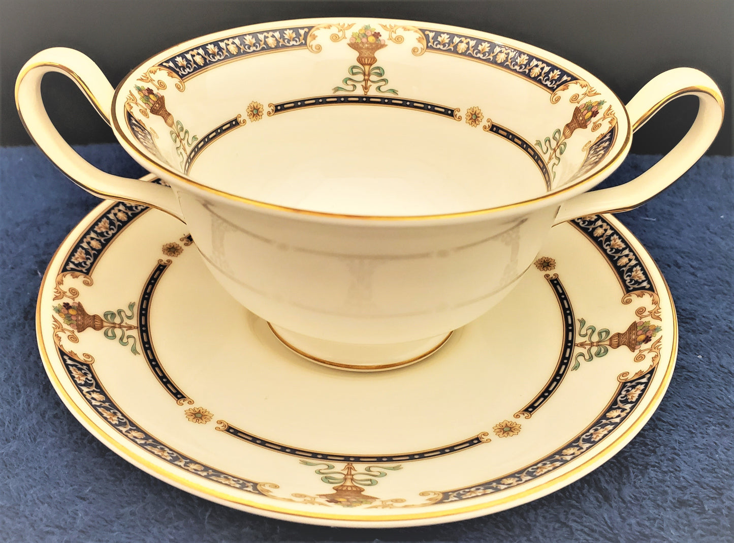 Set of 6 Wedgwood Highgrove Cream Soup & Saucer Sets