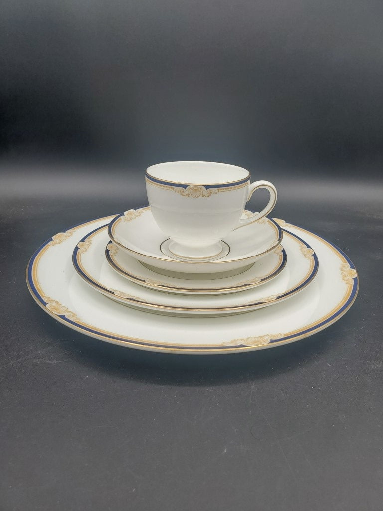 Wedgwood Cavendish 5 Piece Place Setting LK