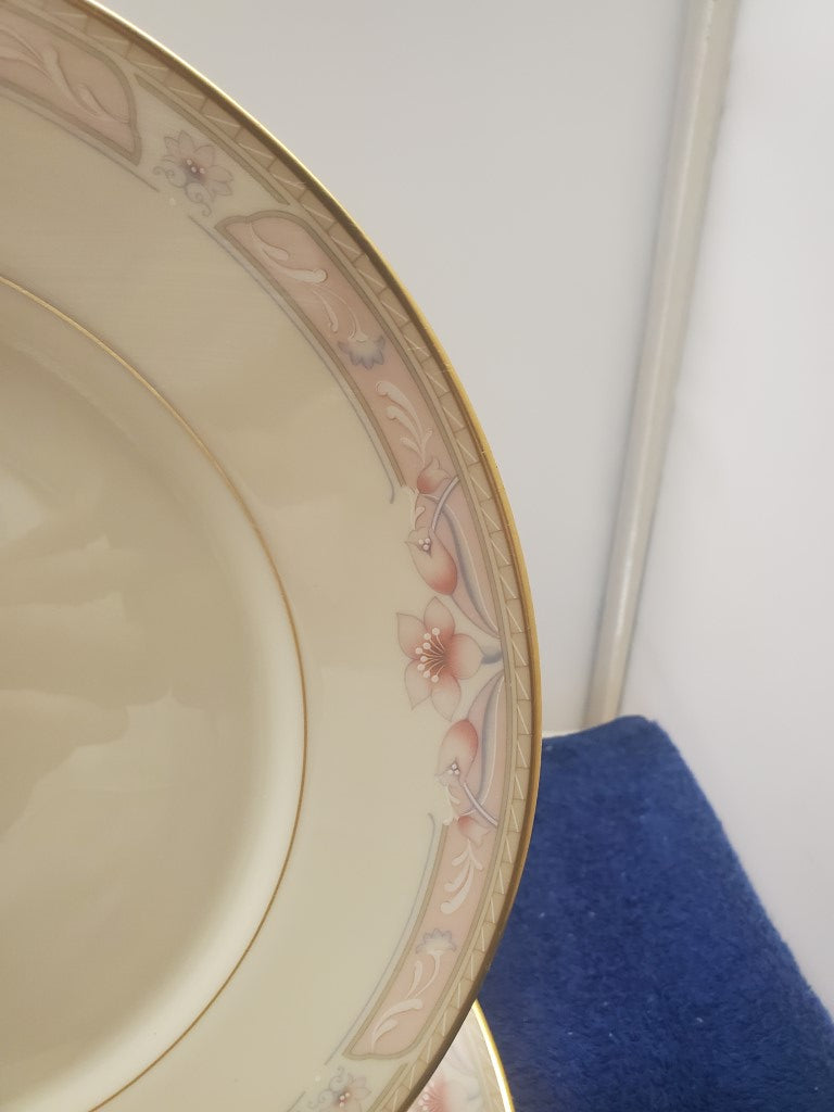 Set of 5 Lenox Bellaire Dinner Plates LK