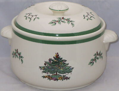 Spode Christmas Tree 2 Qt Round Covered Casserole
