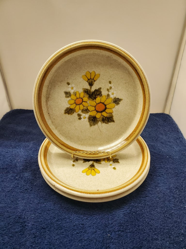 Set of 3 Mikasa Melissa Salad Plates LK