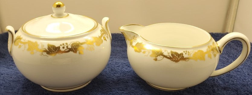 Wedgwood Whitehall Creamer & Sugar Bowl with Lid