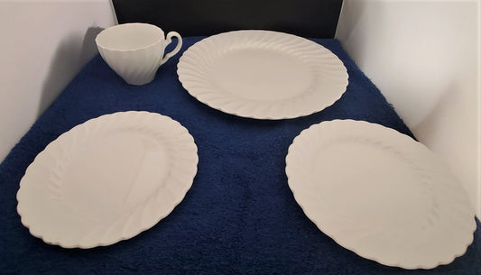 Johnson Brothers Regency Imperfect Lot (DP, 2 BB, Cup)