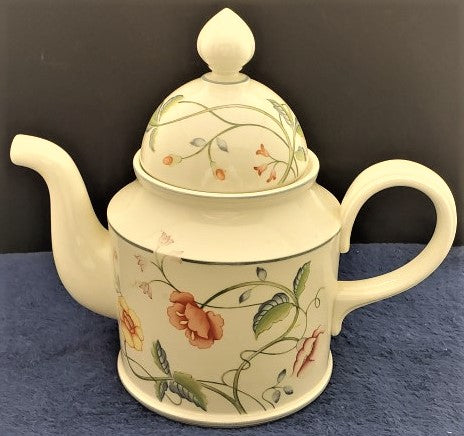 Villeroy & Boch Albertina Coffee Pot and Lid –