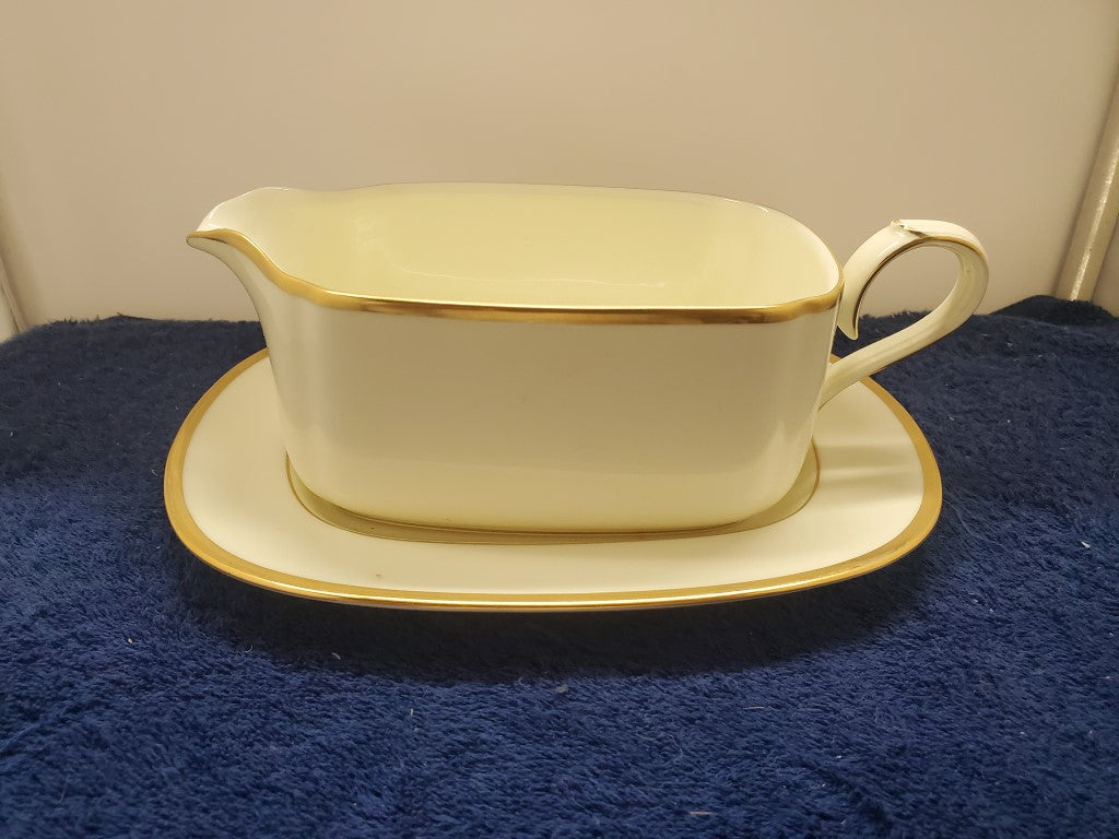 Noritake Troy Gravy Boat & Underplate LK