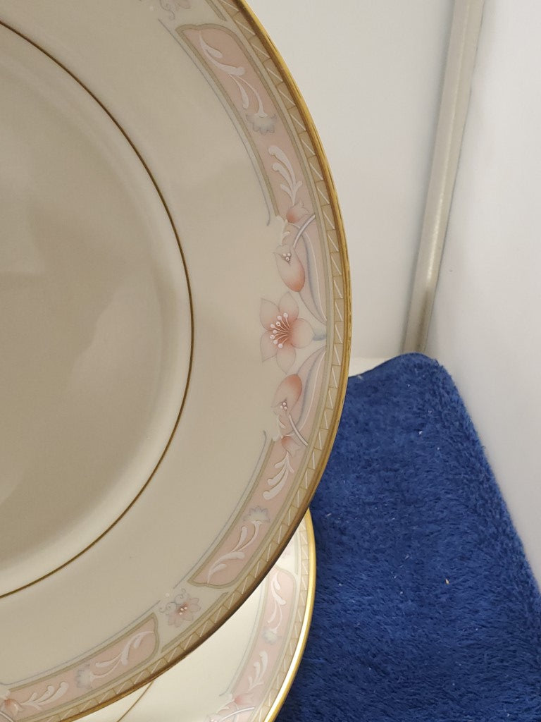 Set of 4 Lenox Bellaire Bread & Butter Plates LK